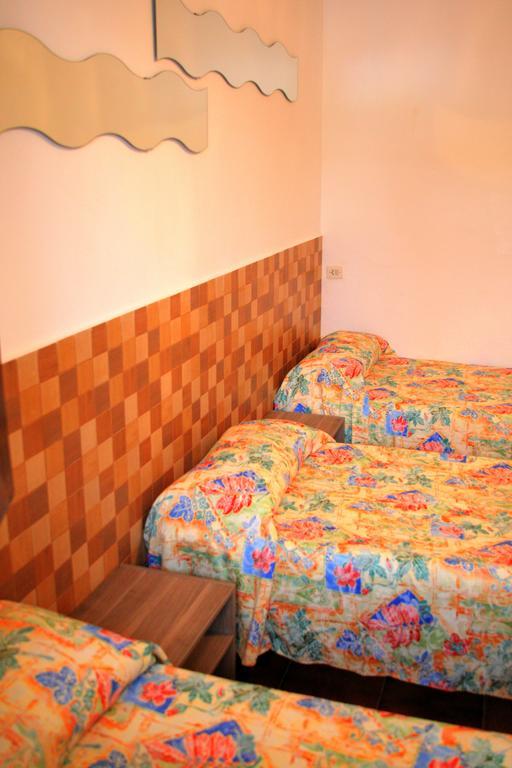 Hotel Planas Lloret de Mar Kamer foto