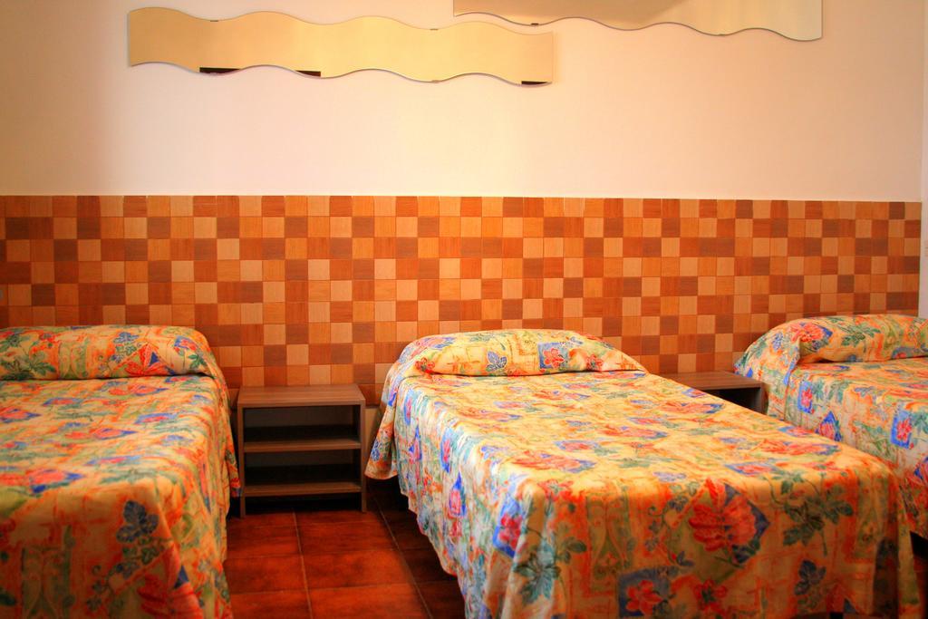 Hotel Planas Lloret de Mar Buitenkant foto